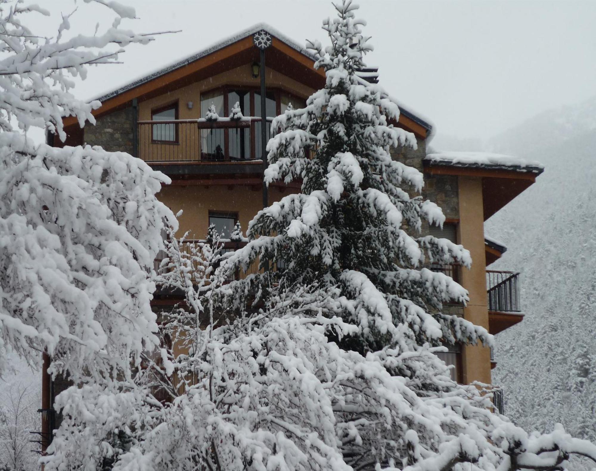 Apartaments La Neu Ordino Esterno foto